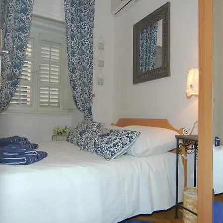 Royale Apartment