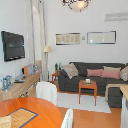 Royale Apartment *